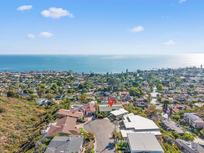 Building Photo - 5995 La Jolla Corona Dr