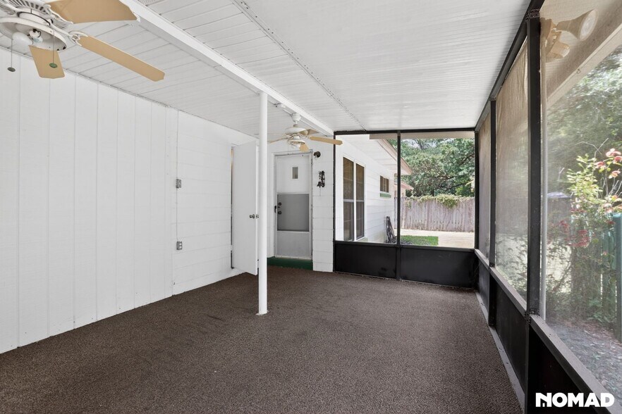 Building Photo - 203 St Regis Dr