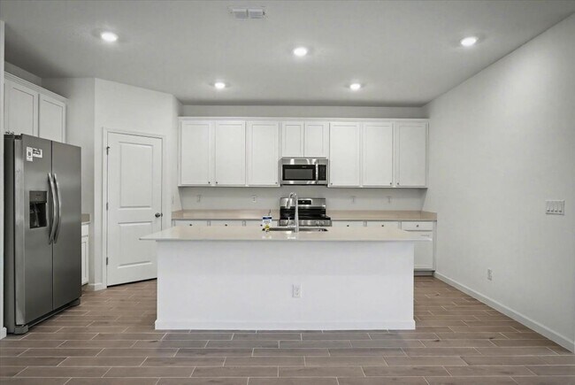 Building Photo - Brand-New Home for Rent in Beautiful Granary Park