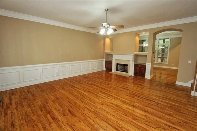 Building Photo - 3029 Woodwalk Dr SE