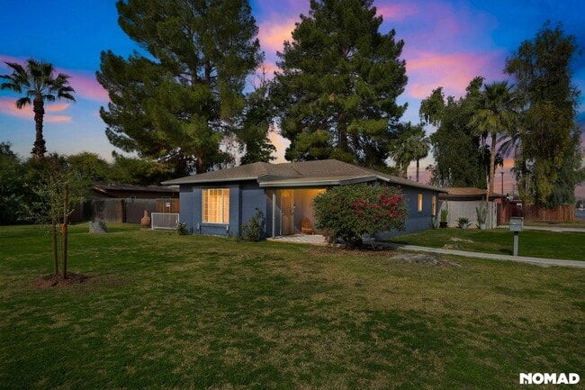 Building Photo - 1700 W Elm St