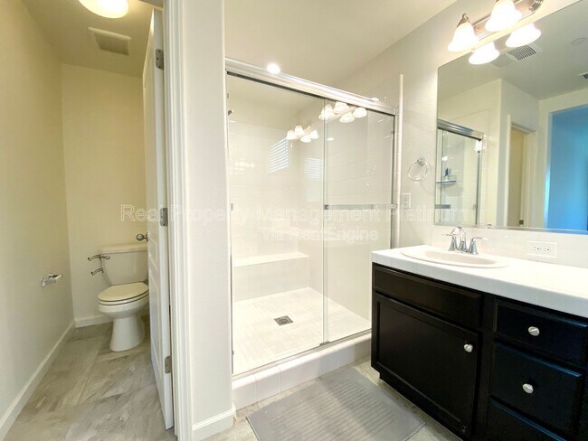 Building Photo - 2534 Mustang Dr