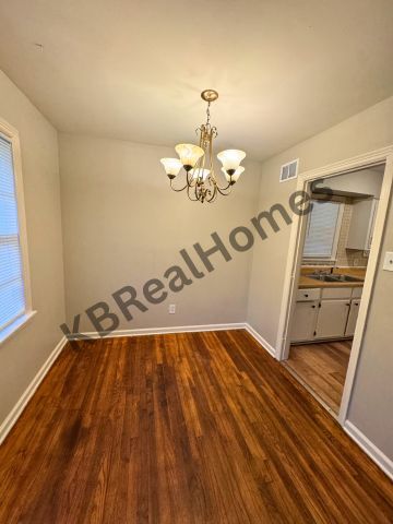 Building Photo - 1938 Gayle Ave