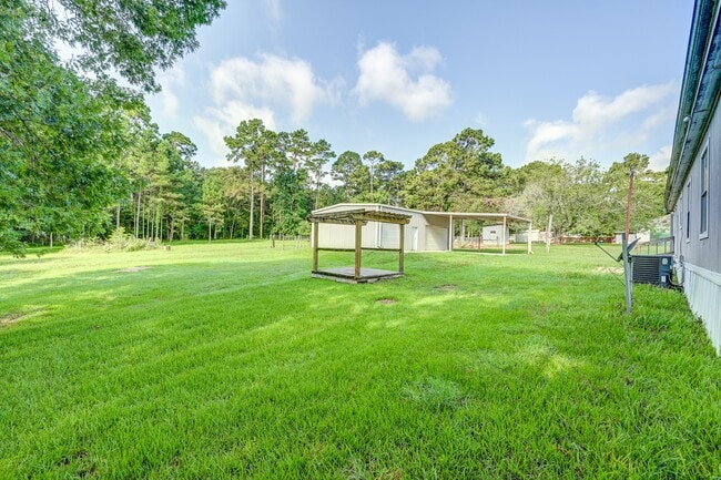 Building Photo - 418 County Rd 643