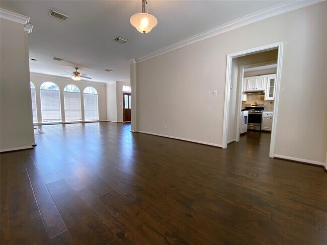 Building Photo - 1420 Missouri St