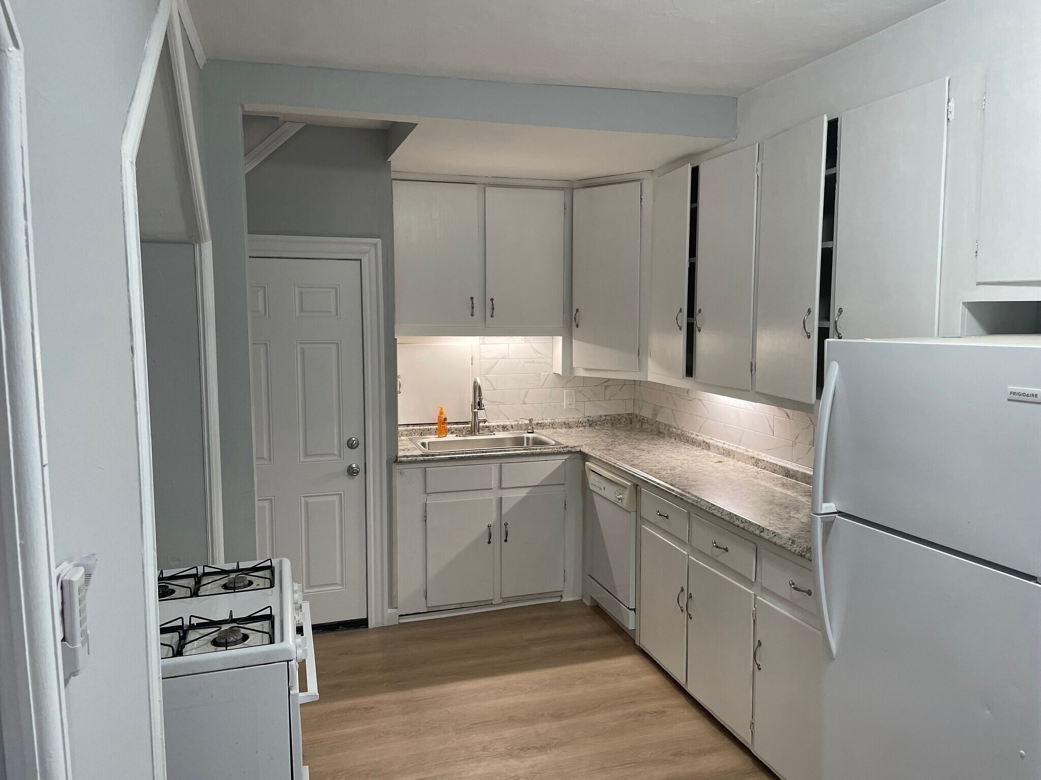 Building Photo - 7 Olive St