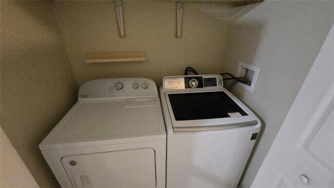 Building Photo - 4734 Ashburn Pond Way