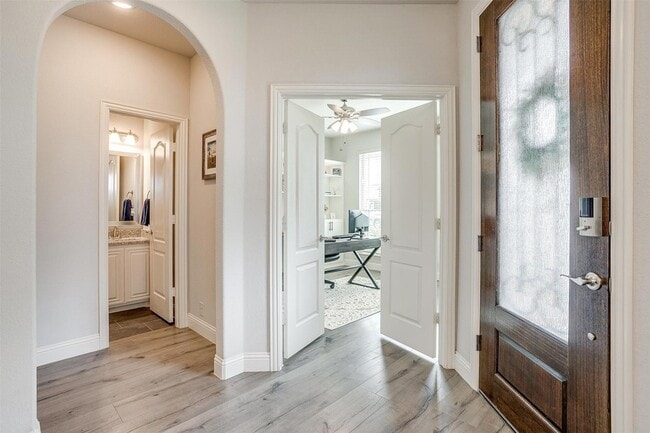 Building Photo - 458 Mesquite Grove Rd