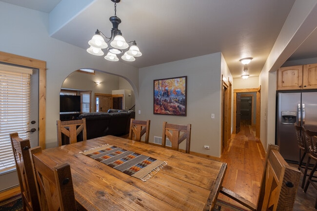 Building Photo - 1608 Gale Ct