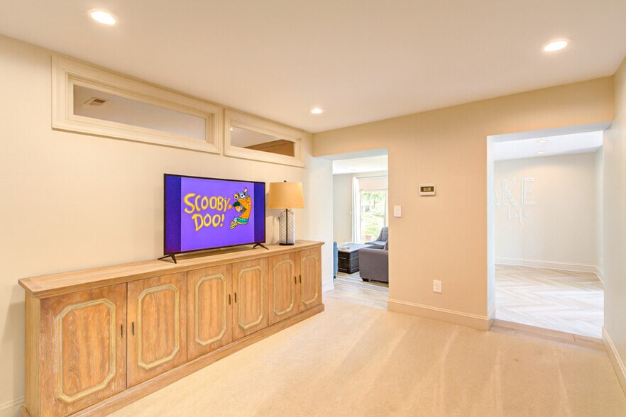 Primary Photo - 11940 Springpoint Ln