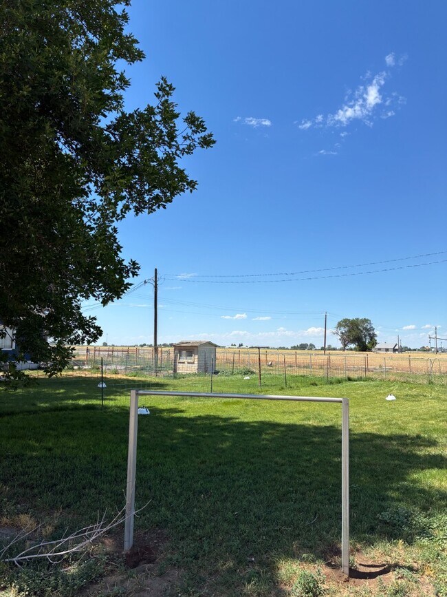Building Photo - 167 ID-77