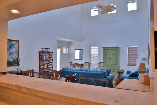 Building Photo - 5157 Sandy Beach Ave