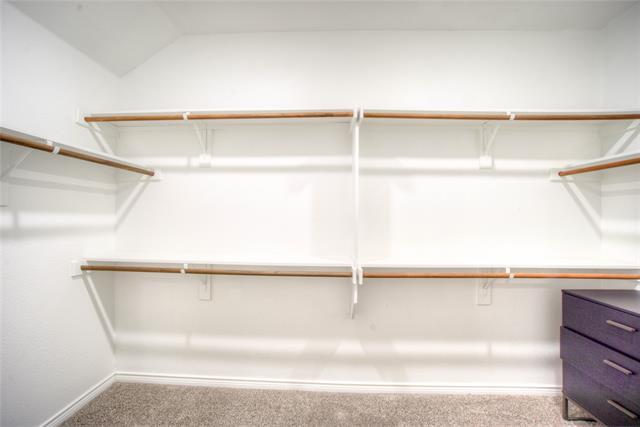 Building Photo - 621 Jamestown Ln