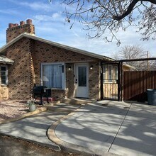 Building Photo - Fully Furnished Spacious 3 Bed 2 Bath, Pet Friendly Home in Orchard Mesa All Utilities Included!