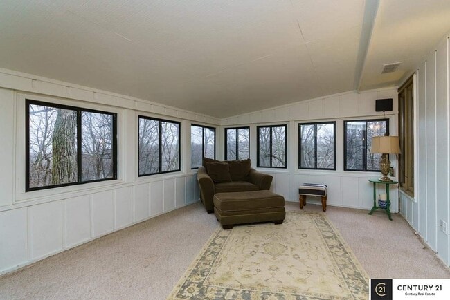 Building Photo - 845 Hidden Hills Dr
