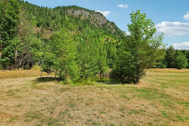 Building Photo - 14341 WA-530