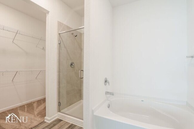 Building Photo - 2946 Jackson Smt