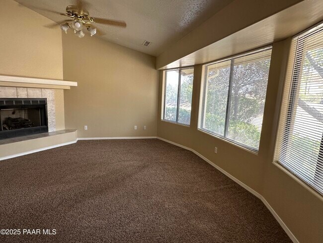 Building Photo - 9120 E Swift Trail Dr