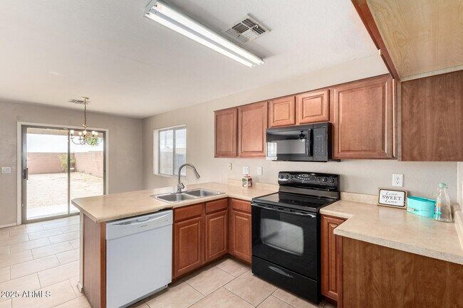 Building Photo - 6381 E Lush Vista View