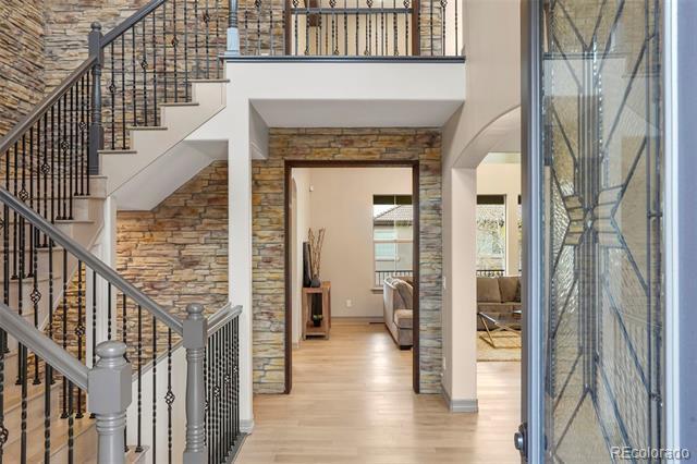 Building Photo - 15252 W Warren Dr