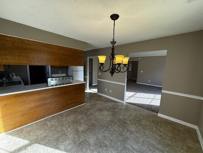 Building Photo - Home for Rent