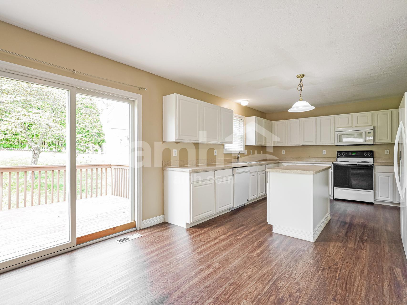 Building Photo - 1739 Autumn Dr