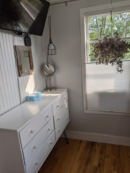 Building Photo - 163 Franklin St