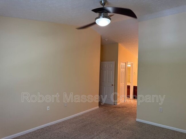 Building Photo - 5301 Pacer Ln