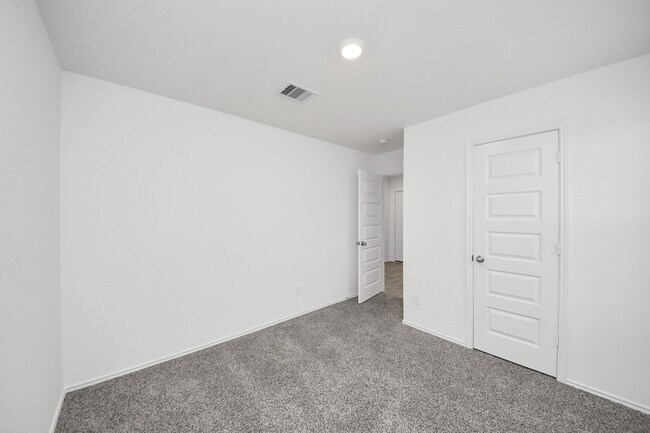 Building Photo - 1310 Bison View Ln