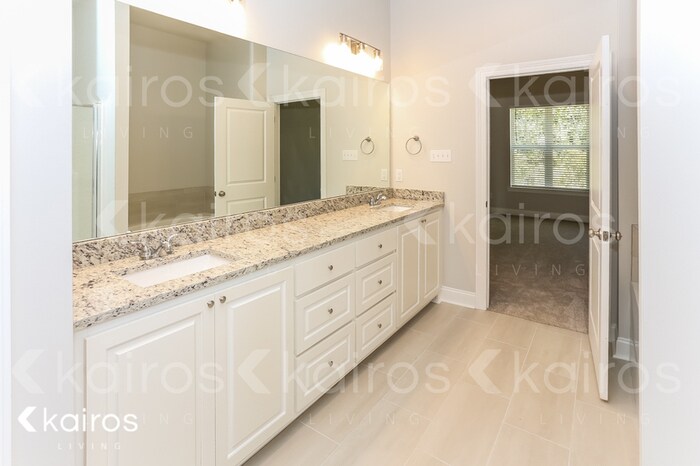 Building Photo - 15713 Boothy Ln