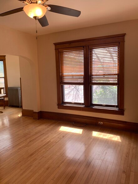 Living Room Looking South - 618 S Farwell St