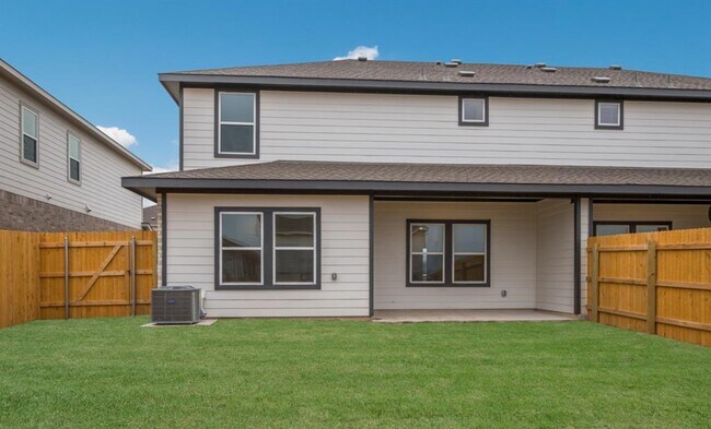 Building Photo - 18405 Cremello Dr