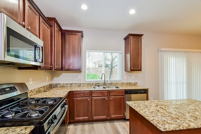 Building Photo - 10280 Gibson Isle Dr