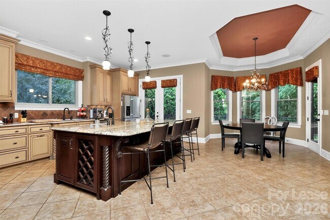Building Photo - 6031 Greystone Dr