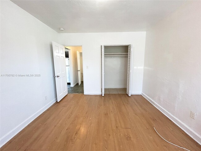 Building Photo - 661 NE 86th St