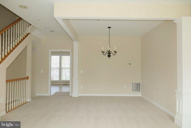 Building Photo - 1622 White Oak Vista Dr