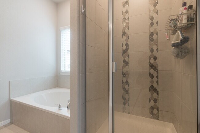 Building Photo - Gorgeous Two Story Home Featuring 2 Living spaces, 5 Bedrooms, and 3.5 Baths