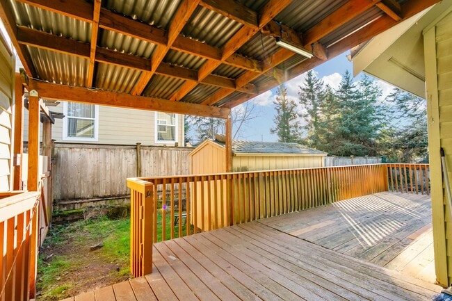 Building Photo - Spacious Tacoma Home for Rent – Available Now!