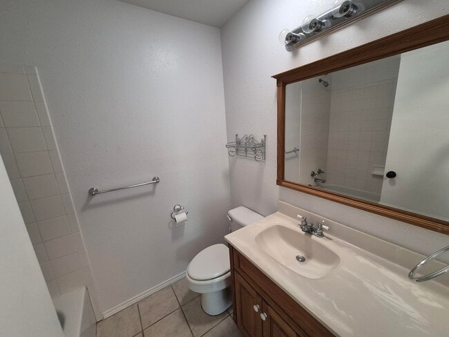 Building Photo - 4815 8th St
