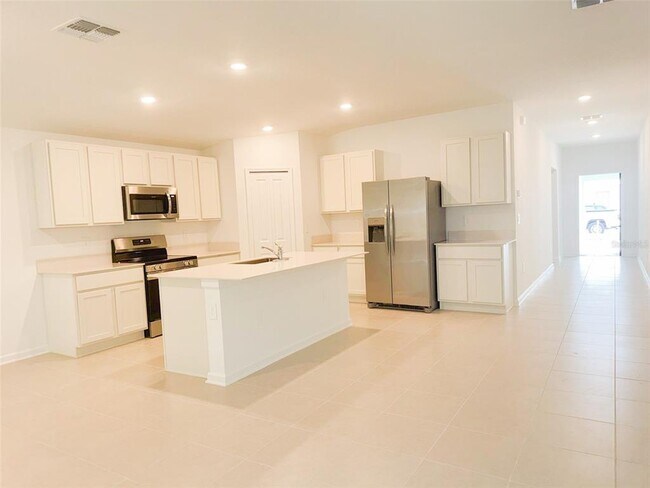 Building Photo - 4802 Katrina Dr