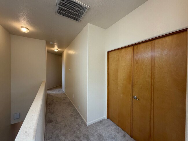 Building Photo - 1612 3rd St SW
