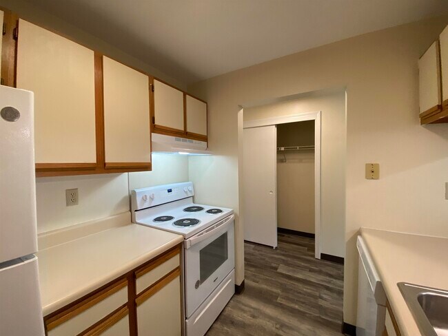 Building Photo - 155 Eastern Ave