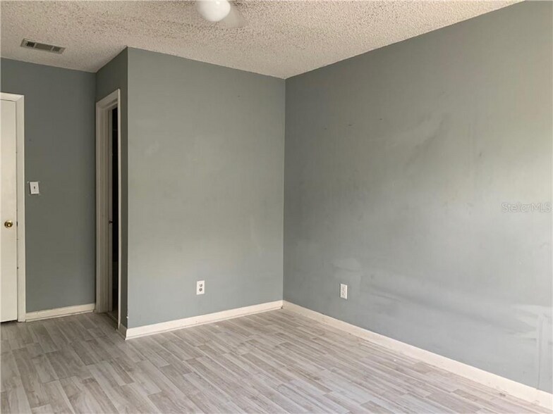 Building Photo - 3729 S Lake Orlando Pkwy
