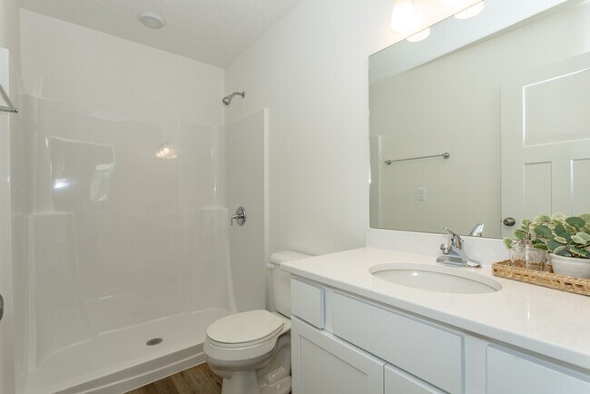 Building Photo - 3105 Bracken Pl