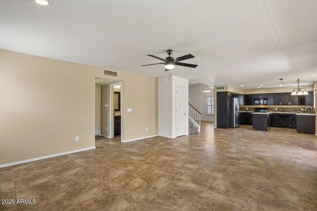Building Photo - 5709 E Gelding Dr