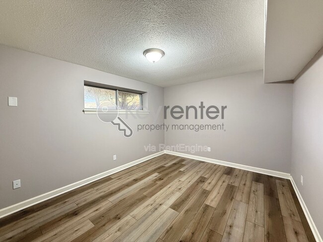 Building Photo - 4627 Hillmont Ln