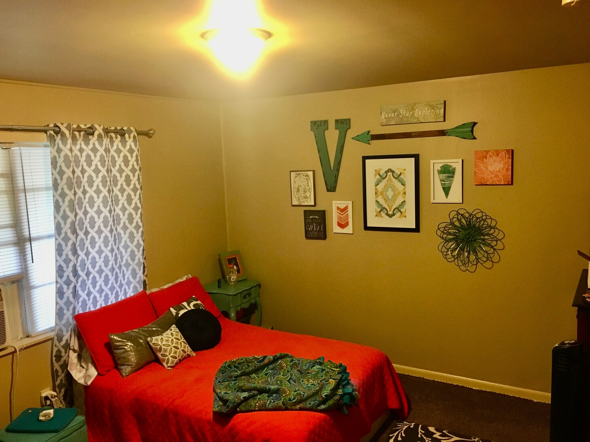 Big bedrooms with big closets - 217 Mitchell St