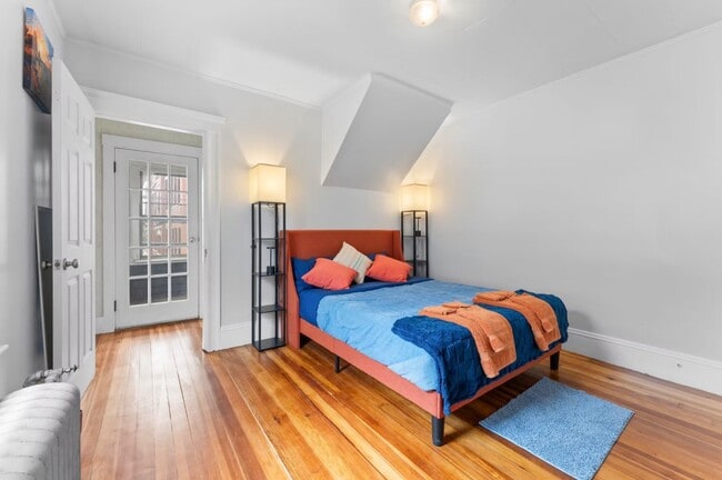 Building Photo - 29 Harbor St