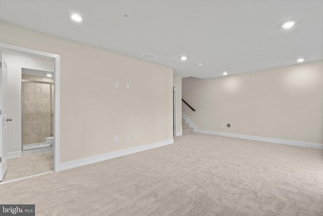 Building Photo - 502 Downswing Rd