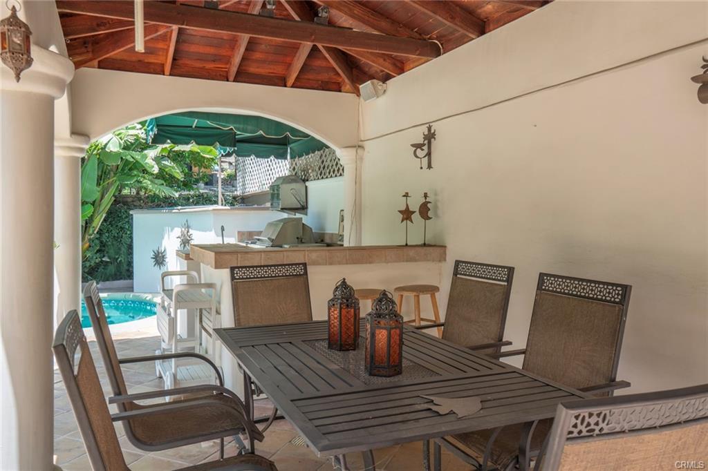 Building Photo - 4063 Benedict Canyon Dr